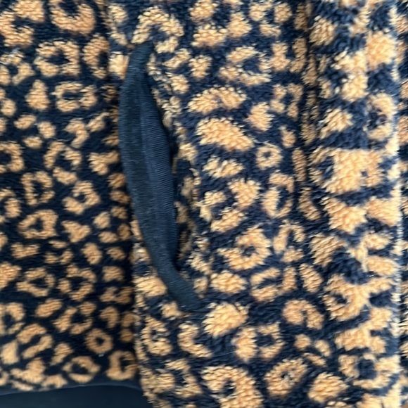 BNWOT Time And Tru Sherpa Size Medium - Picture 2 of 6